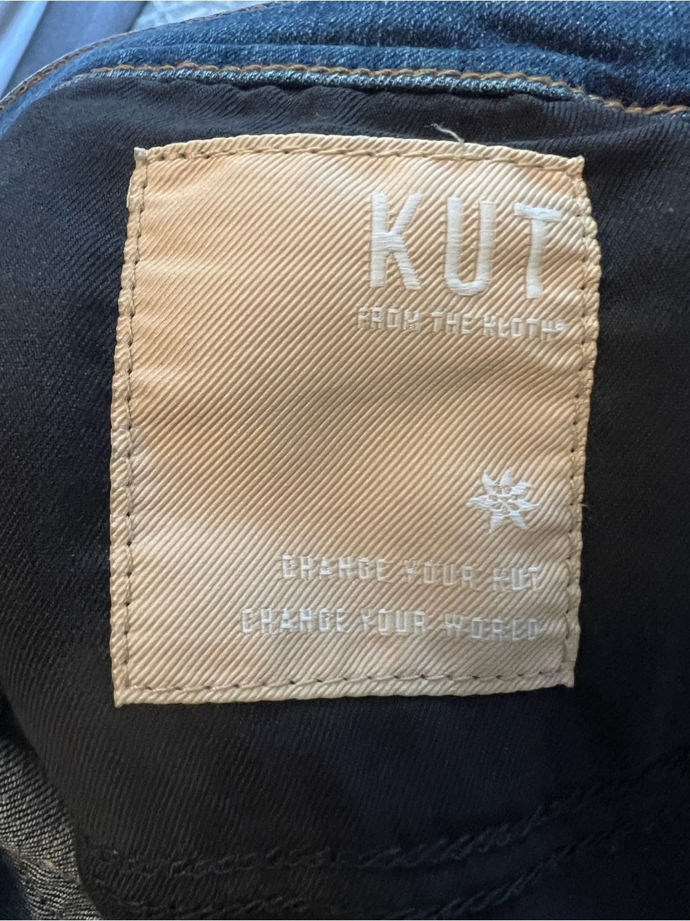 Kut from the Kloth Kelsey Fab Ab Ankle Flare Wide-Leg Jeans size 8 - Picture 8 of 12